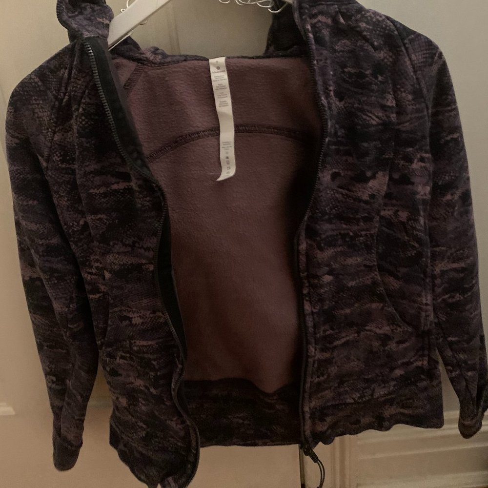 Lululemon zip up Jacket